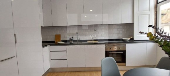 2 bedrooms Apartment in Lisbon, Portugal No. 187452 3