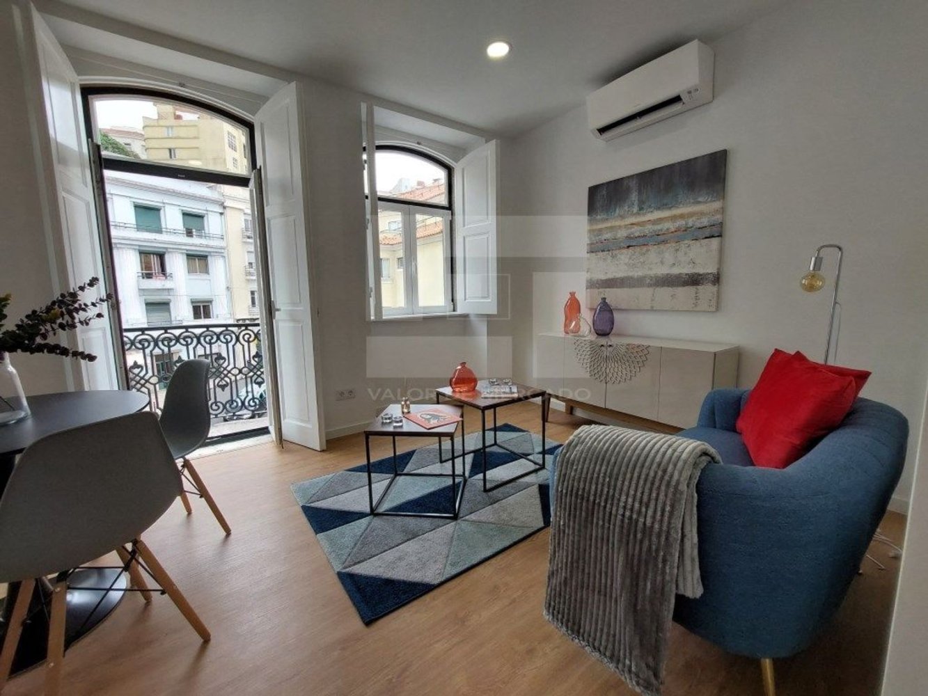 2 bedrooms Apartment in Lisbon, Portugal No. 187452