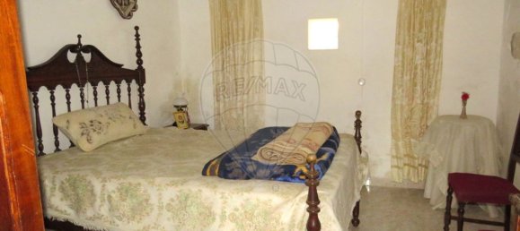 2 bedrooms House in Borba, Portugal No. 162430 3