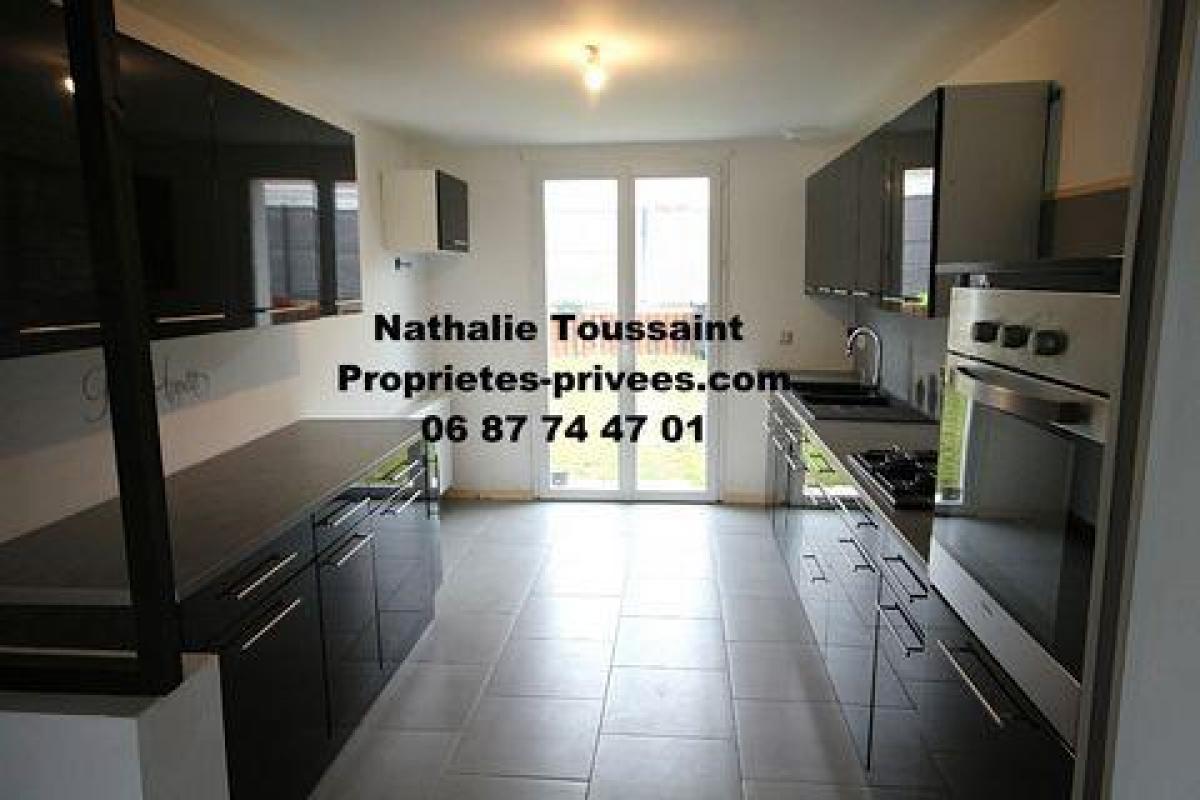 3 bedrooms House in Breteuil, France No. 8953