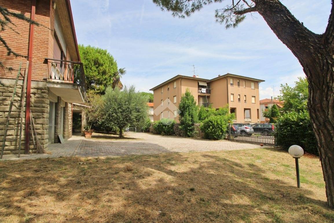 Villa de 6 dormitorios en Faenza, Italy No. 170649