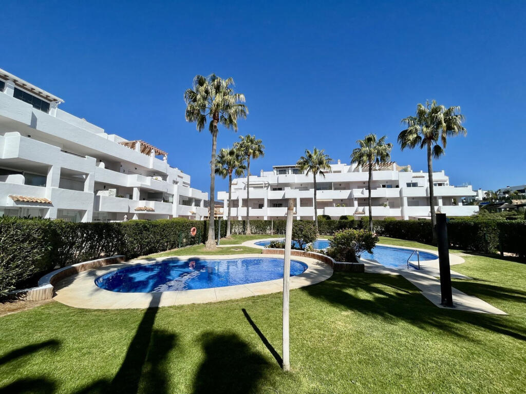 2 bedrooms Apartment in Estepona, Spain No. 276650