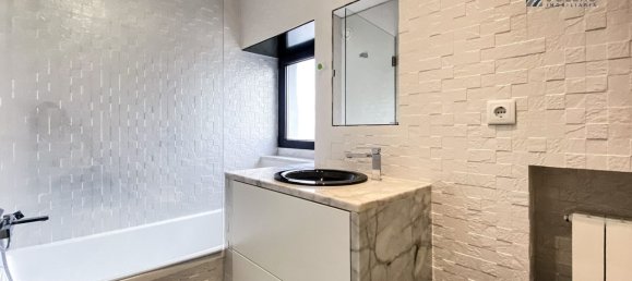 3 bedrooms Apartment in Matosinhos, Portugal No. 108519 4