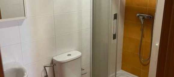 Квартира с 3 спальнями в Леон, Испания № 186142 6