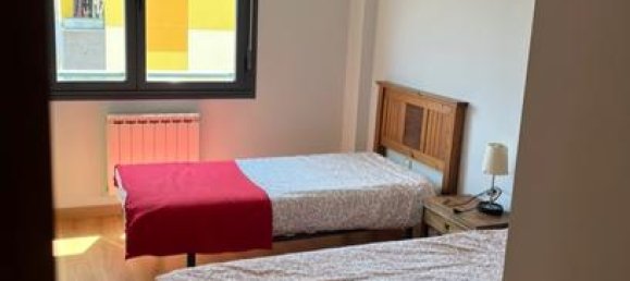 Квартира с 3 спальнями в Леон, Испания № 186142 4