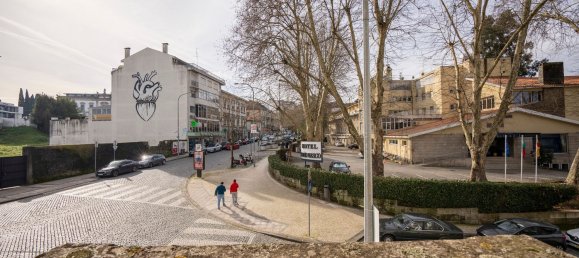 1092m² Building in Viseu, Portugal No. 51200 16