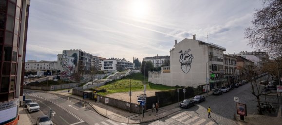 1092m² Building in Viseu, Portugal No. 51200 35