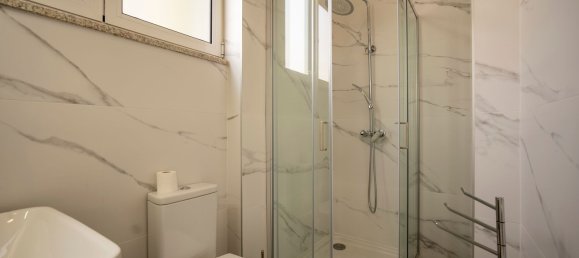 1092m² Building in Viseu, Portugal No. 51200 20