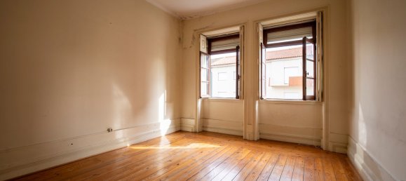 1092m² Building in Viseu, Portugal No. 51200 50