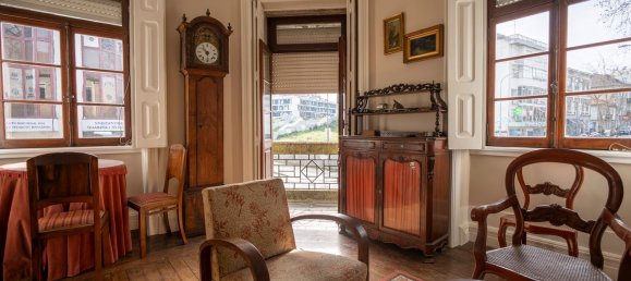 1092m² Building in Viseu, Portugal No. 51200 11