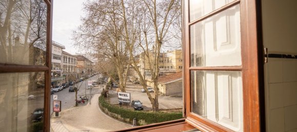 1092m² Building in Viseu, Portugal No. 51200 34