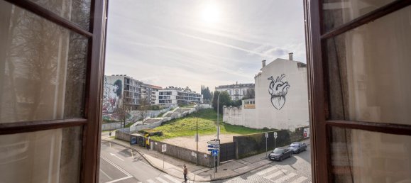 1092m² Building in Viseu, Portugal No. 51200 36