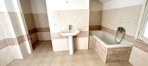 7-Zimmer Villa in Pisa, Italy, Nr. 303767 13