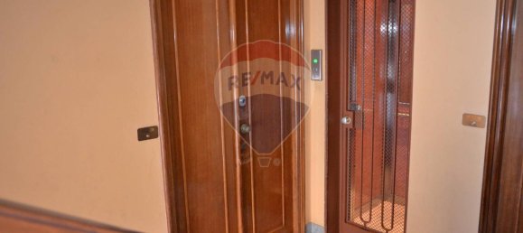 3 rooms Apartment in Turin, Italy No. 83635 12