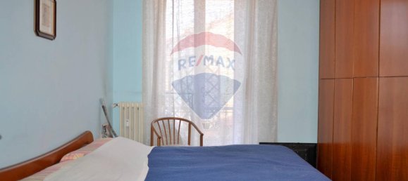 3 rooms Apartment in Turin, Italy No. 83635 24