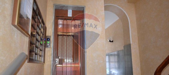 3 rooms Apartment in Turin, Italy No. 83635 8