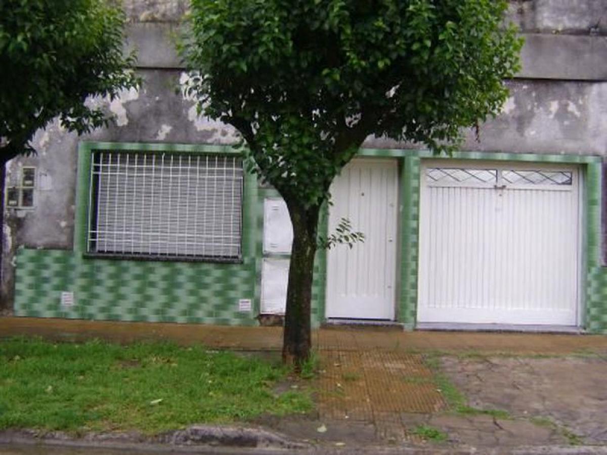 2 bedrooms House in General San Martin, Argentina No. 51048