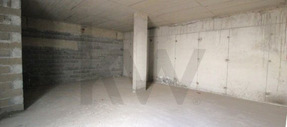 602m² Commercial property in Canico, Portugal No. 214046 41