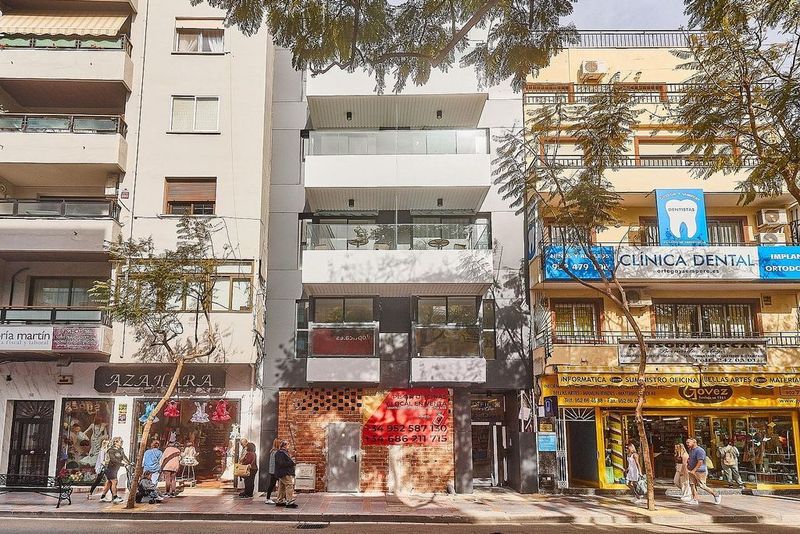 85m² Office in Fuengirola, Spain No. 237012