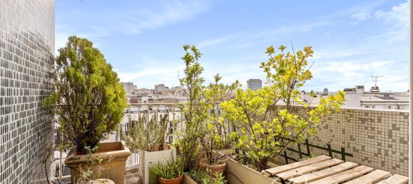 3 bedrooms Apartment in Paris, France No. 351211 3
