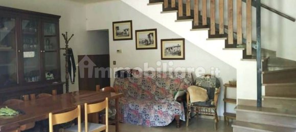 4 bedrooms House in Spoleto, Italy No. 102081 4
