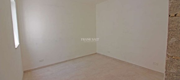 3 bedrooms Penthouse in Zebbug, Malta No. 1248 3