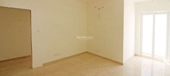 3 bedrooms Penthouse in Zebbug, Malta No. 1248 4