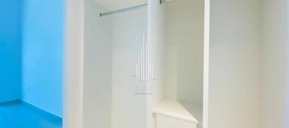 1 bedroom Apartment in Yas Island, UAE No. 26855 4