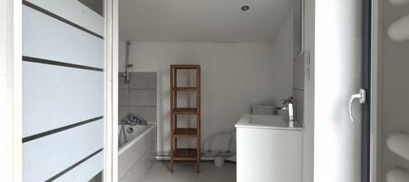 3 bedrooms Apartment in Halluin, France No. 66472 6