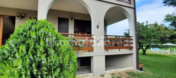 Вилла с 10 спальнями в Порденоне, Италия № 131444 6