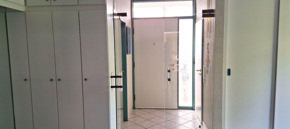 Casa de 4 dormitorios en Oldenburg, Germany No. 266049 2