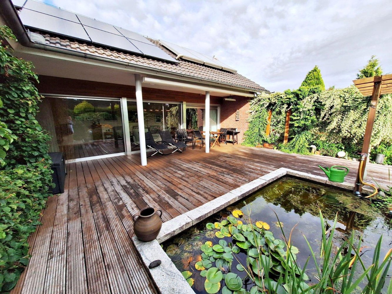 Casa de 4 dormitorios en Oldenburg, Germany No. 266049