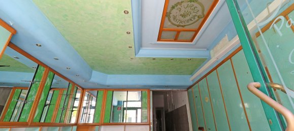 89m² Commercial property in Agropoli, Italy No. 298781 24