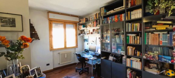 4 Schlafzimmer Wohnung in Parma, Italy, Nr. 370883 9