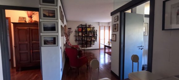 4 Schlafzimmer Wohnung in Parma, Italy, Nr. 370883 7