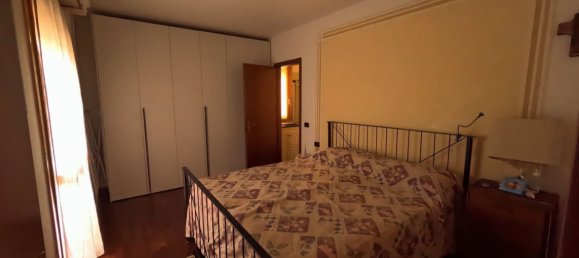4 Schlafzimmer Wohnung in Parma, Italy, Nr. 370883 13