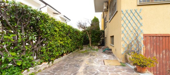 Вилла с 6 комнатами в Латина, Италия № 266031 45