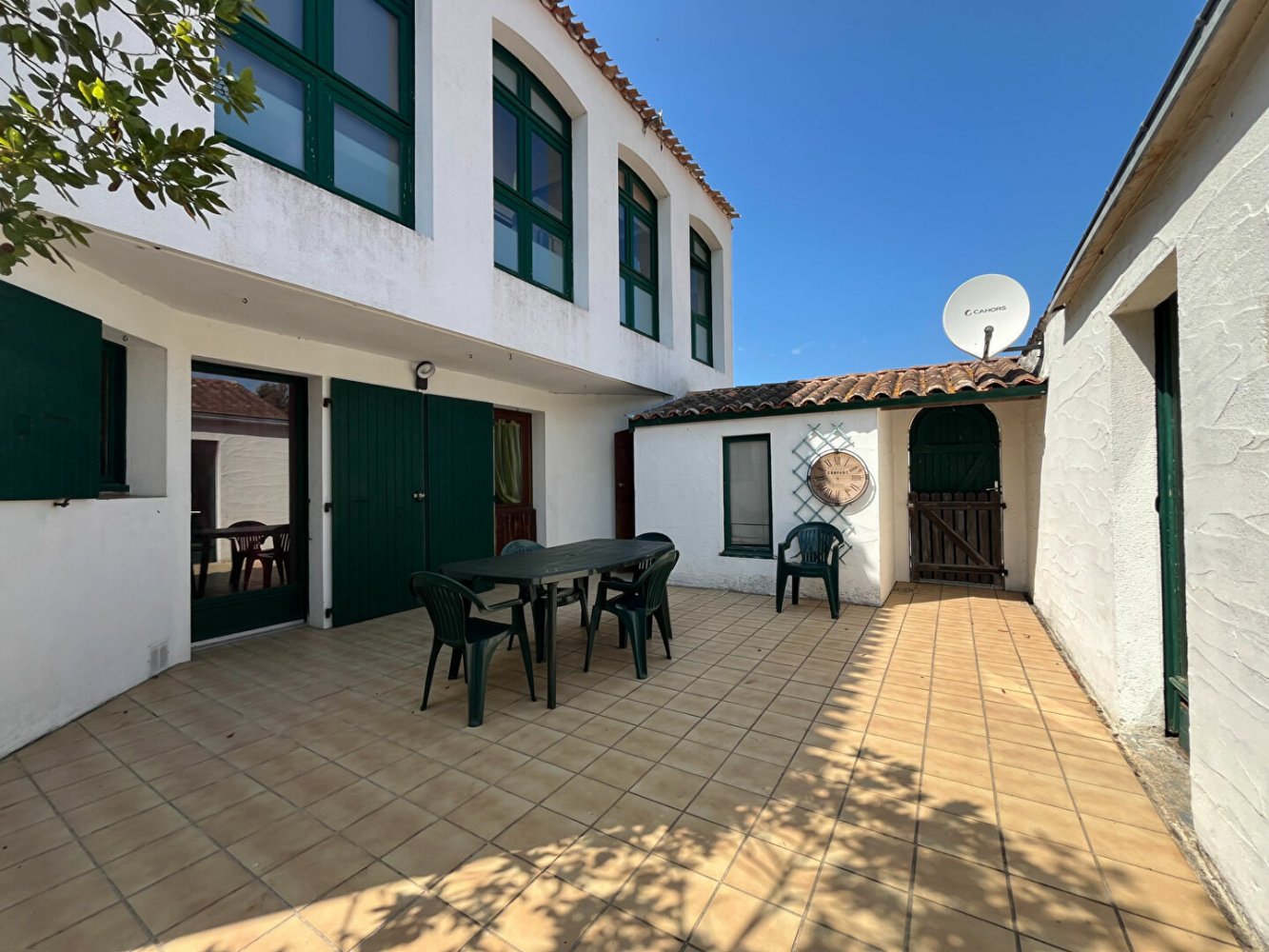 2 Schlafzimmer Haus in Charente-Maritime, France, Nr. 359834