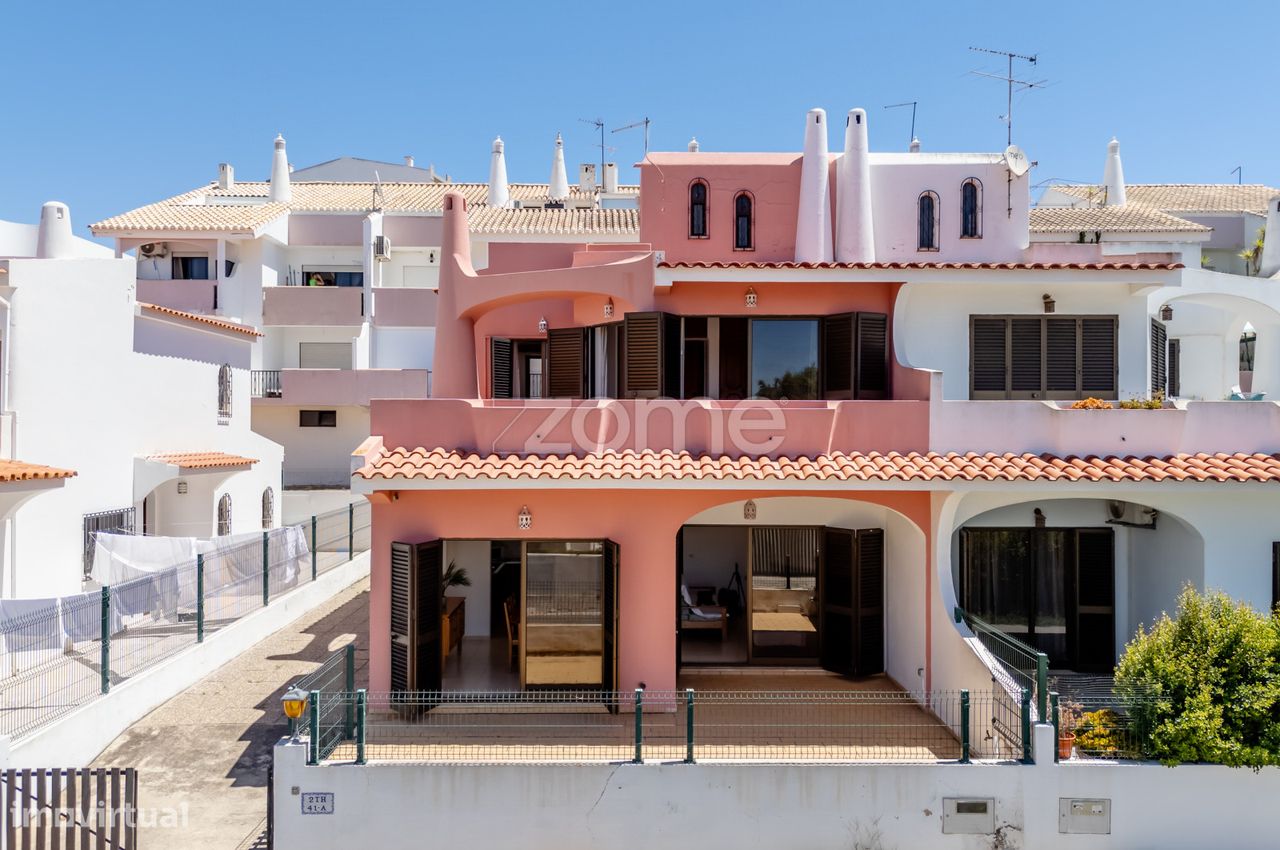 4 bedrooms House in Quarteira, Portugal No. 218788