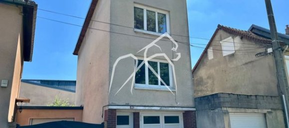 3 Schlafzimmer Haus in Darnetal, France, Nr. 313837 10