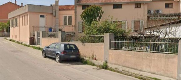 Apartamento de 5 habitaciónes en Usini, Italy No. 212183 24