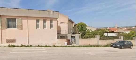 Apartamento de 5 habitaciónes en Usini, Italy No. 212183 26