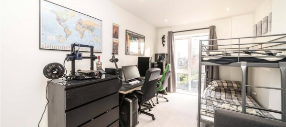 2 bedrooms Apartment in London, United Kingdom No. 12720 7