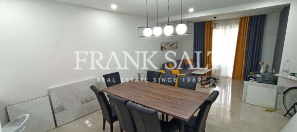 3 chambres Appartement à Luqa, Malta No. 7990 4