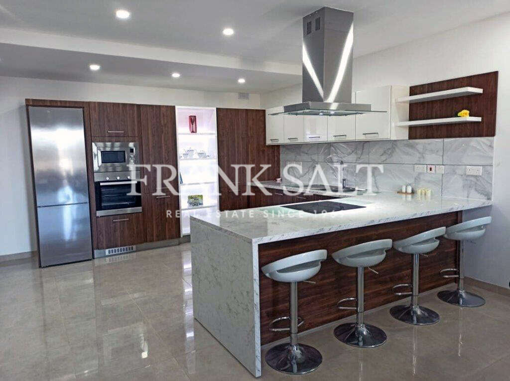 3 chambres Appartement à Luqa, Malta No. 7990