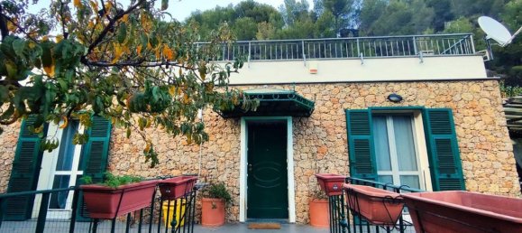 5 rooms Villa in Albenga, Italy No. 170907 8