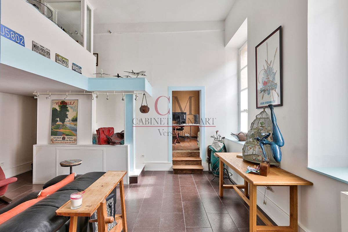 2 bedrooms Office in Versailles, France No. 188861