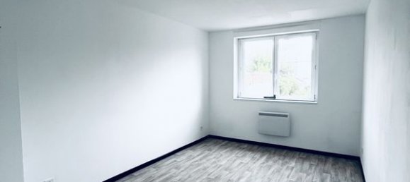 4 rooms House in La Bassee, France No. 363611 5