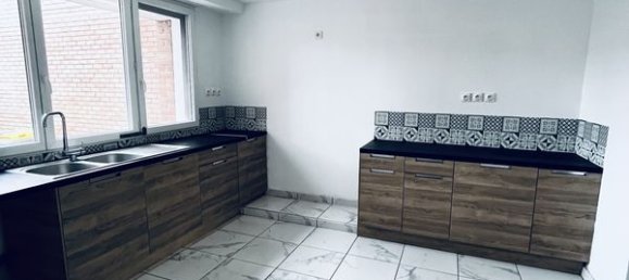 4 rooms House in La Bassee, France No. 363611 2