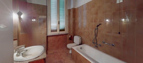 8 bedrooms Apartment in Prato, Italy No. 352979 28